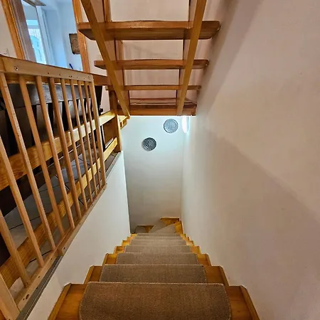 Casa de Férias Dom Letniskowy Julka Z Kominkiem, łódka, Rowery - Jezioro Gim - Park Bartbo *