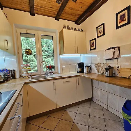 Casa de Férias Dom Letniskowy Julka Z Kominkiem, łódka, Rowery - Jezioro Gim - Park Bartbo