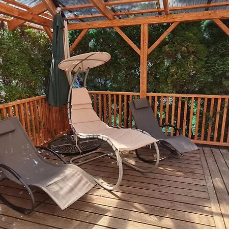 Holiday home Dom Letniskowy Julka Z Kominkiem, Lodka, Rowery - Jezioro Gim - Park Bartbo